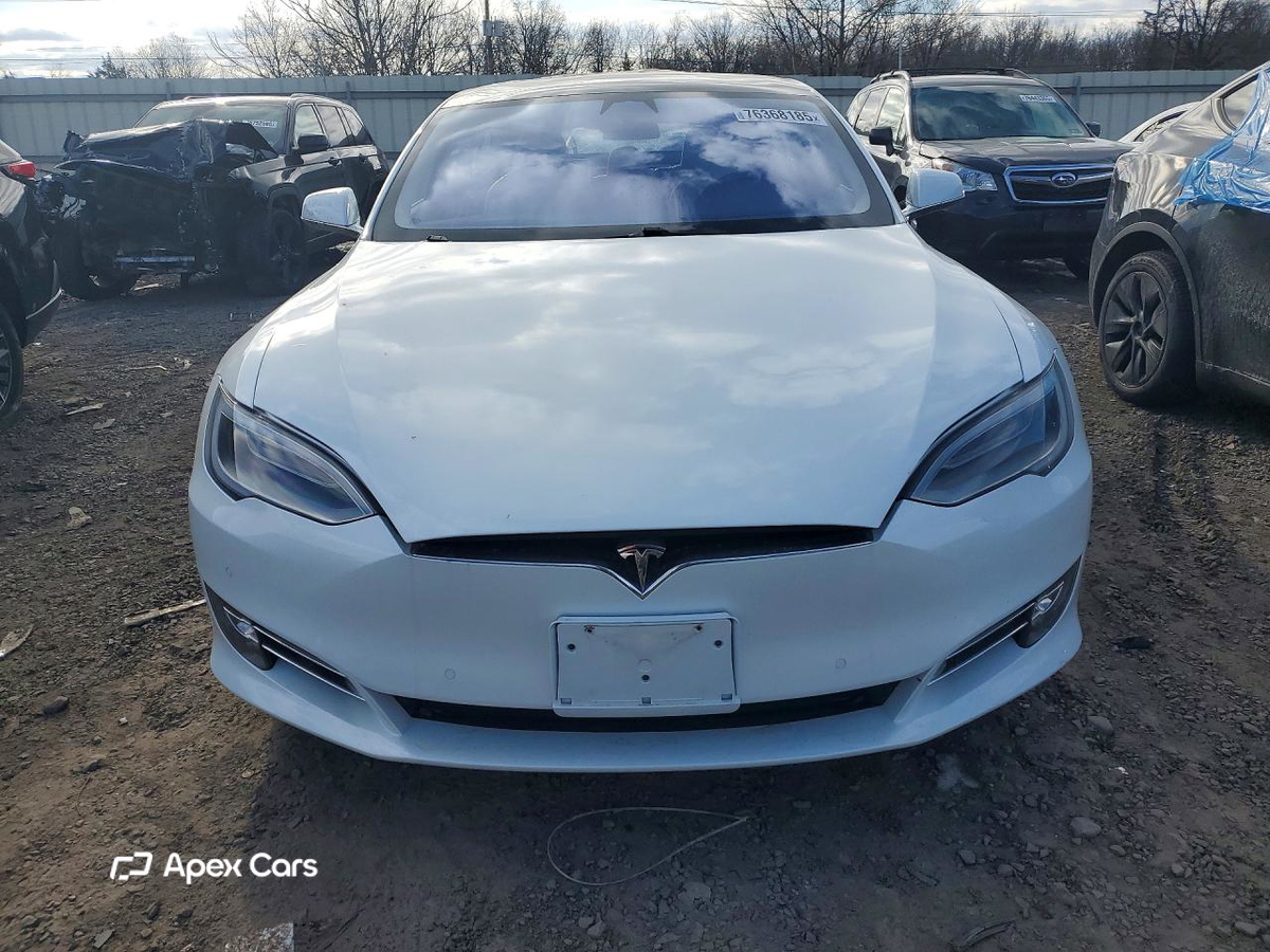 Tesla Model S 2018