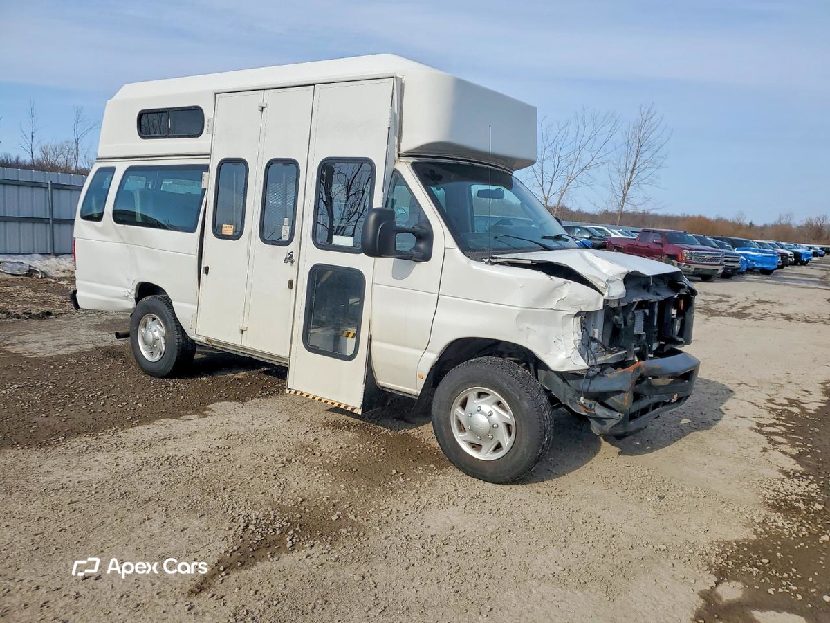 Ford Econoline 2011