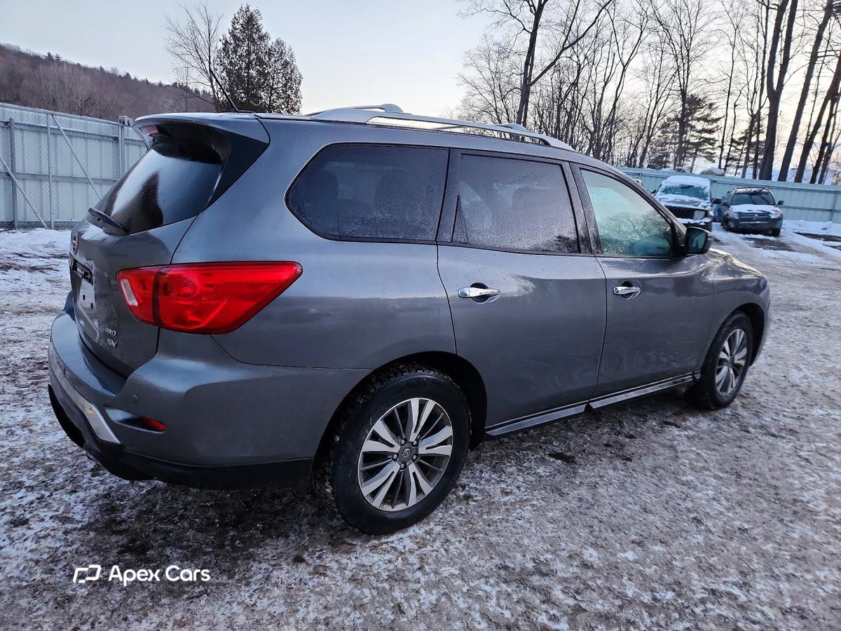 Nissan Pathfinder 2018