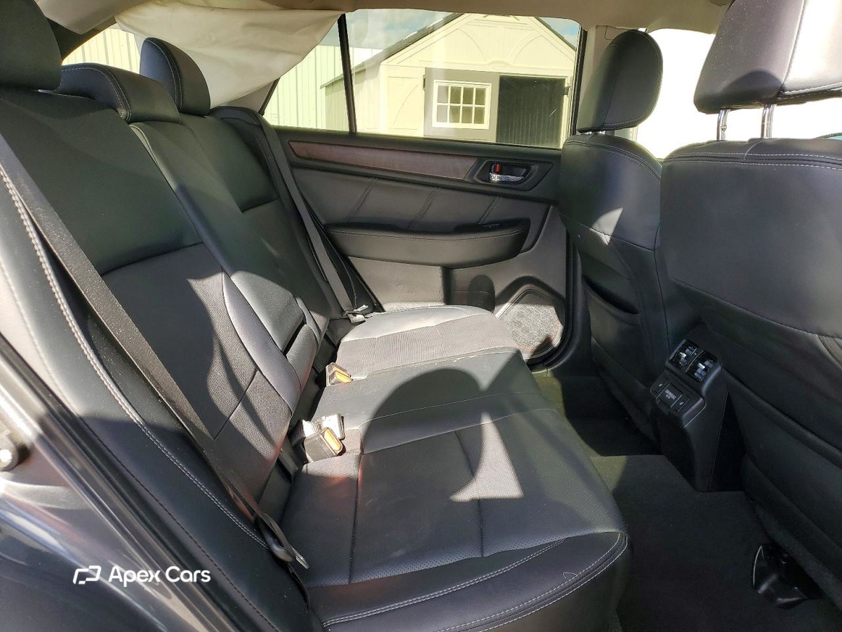 Subaru Outback 2018