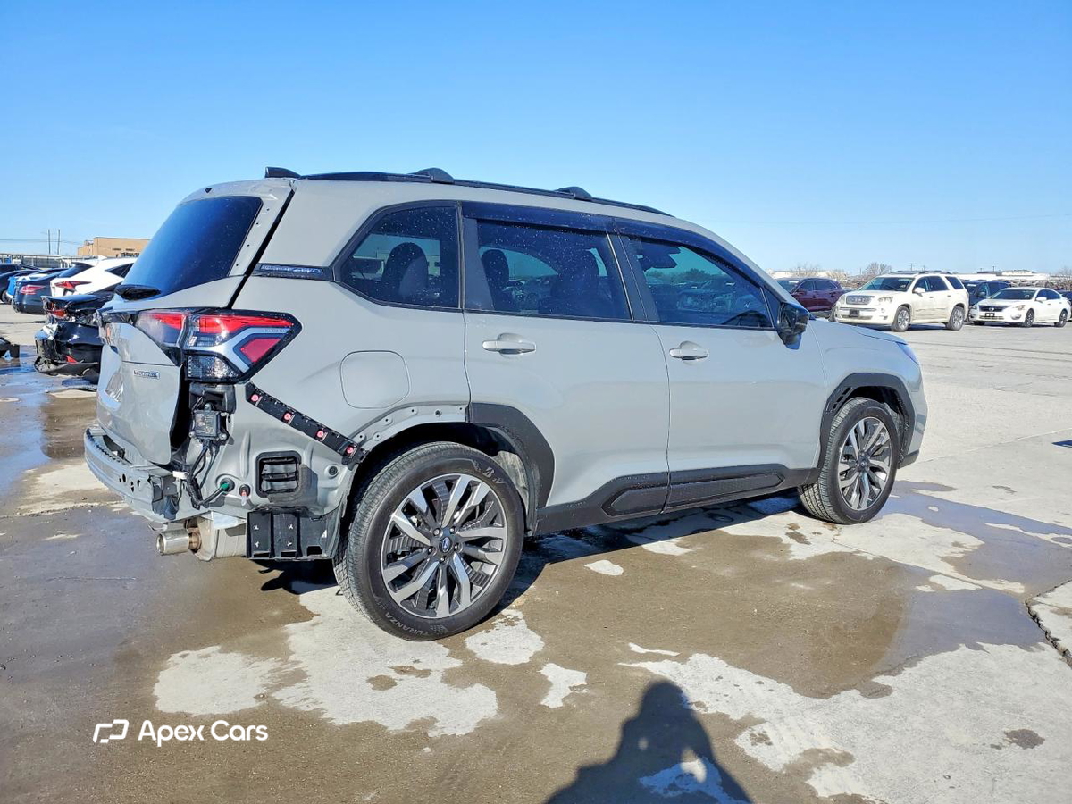 Subaru Forester 2025