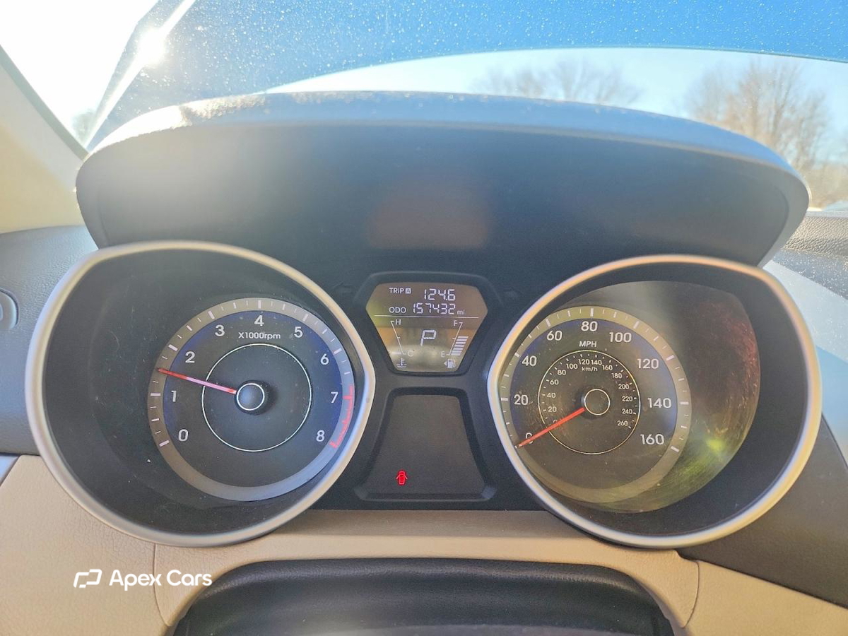 Hyundai Elantra 2012