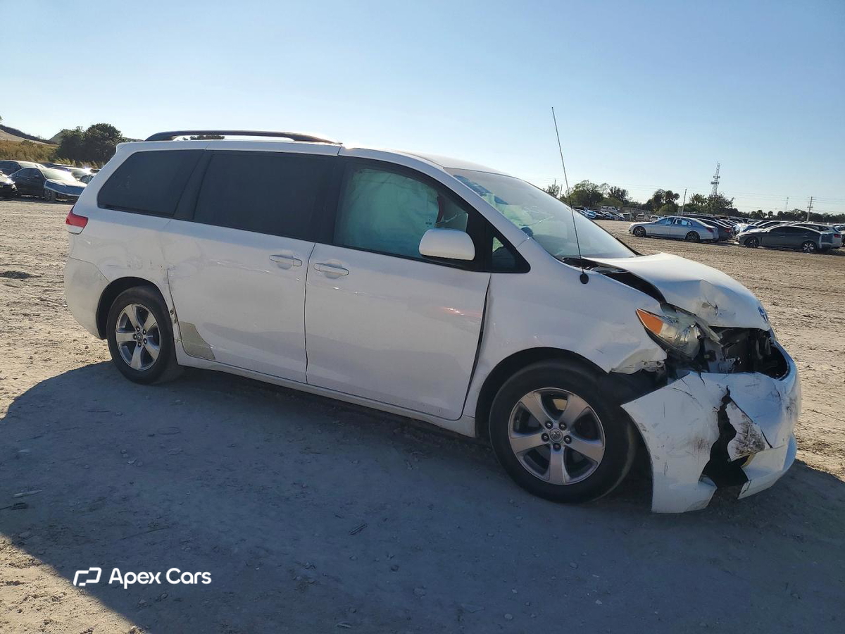 Toyota Sienna 2014
