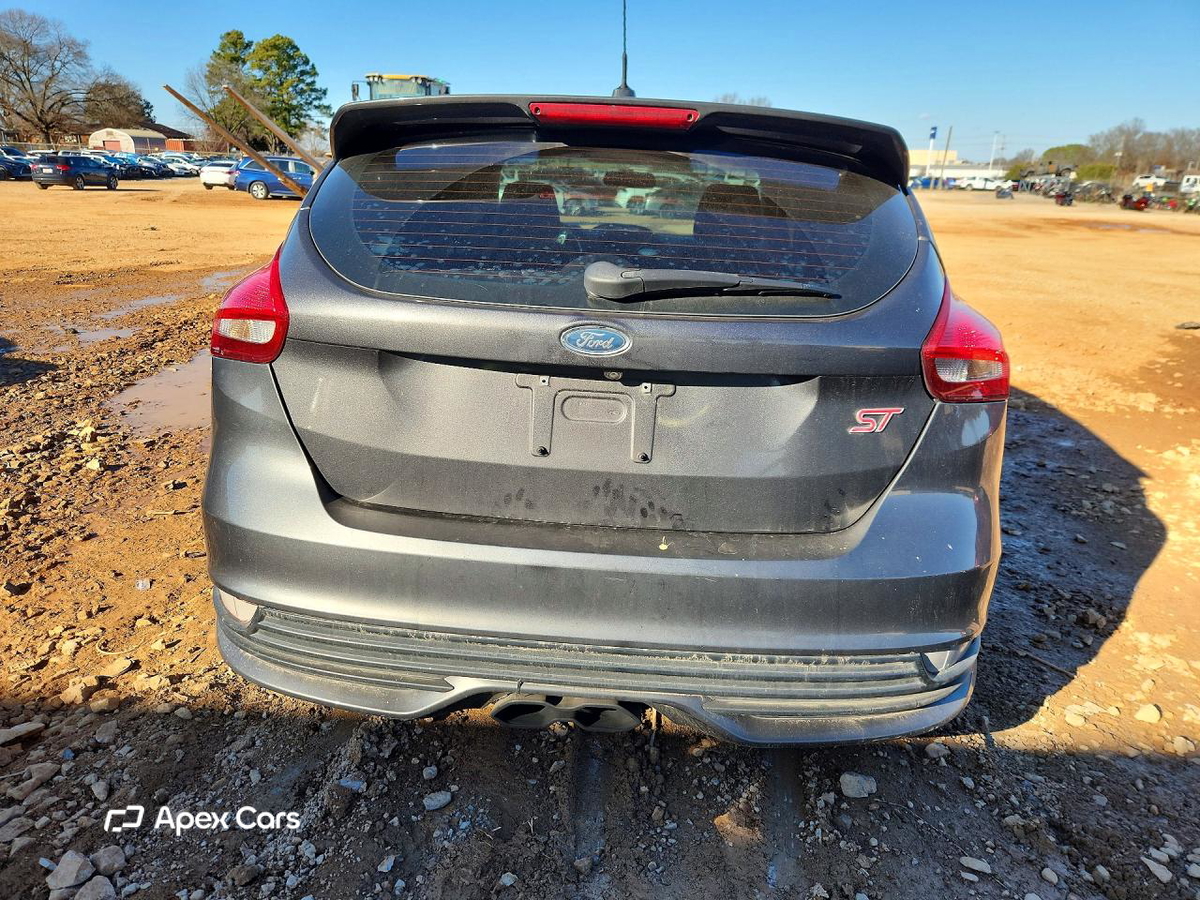 Ford Focus 2015