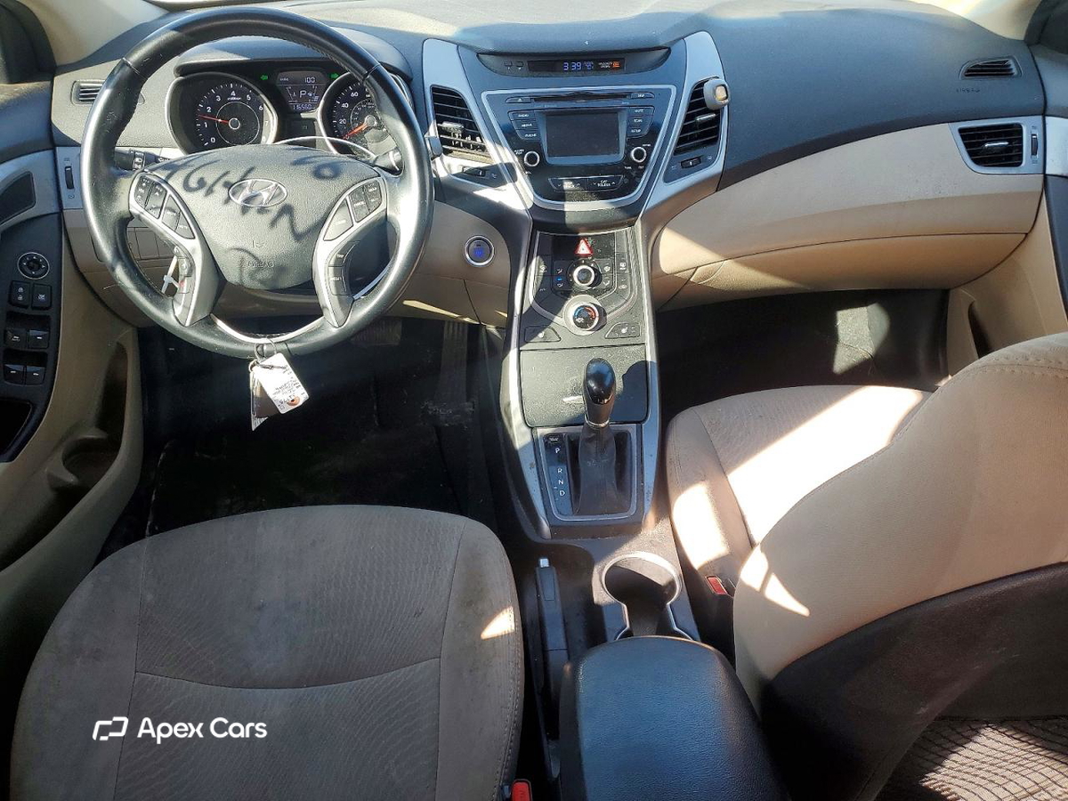 Hyundai Elantra 2016