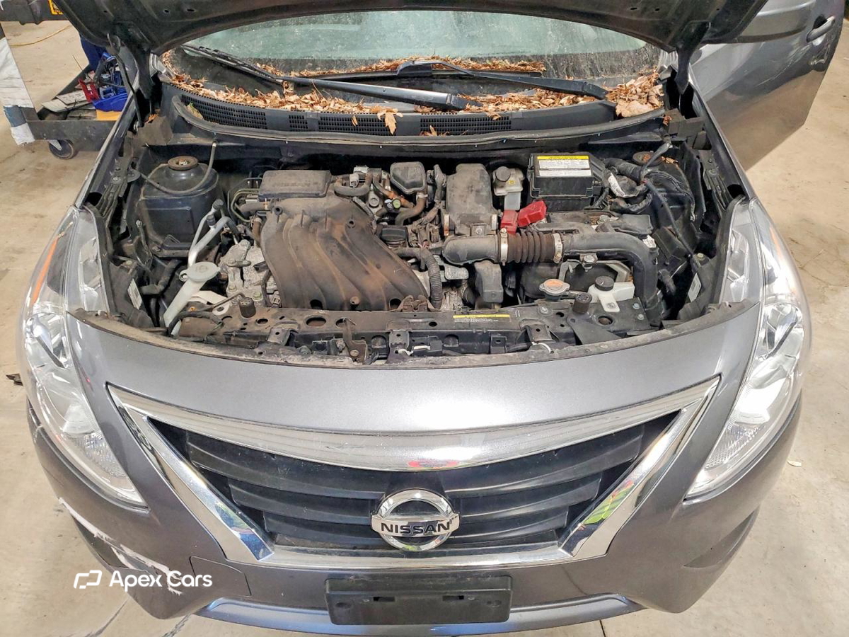 Nissan Versa 2018