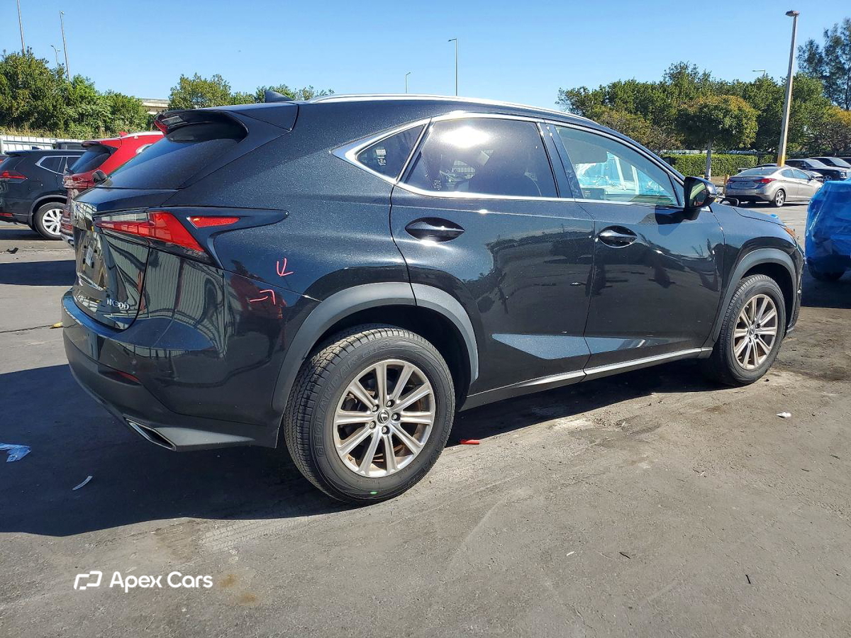 Lexus NX 2021