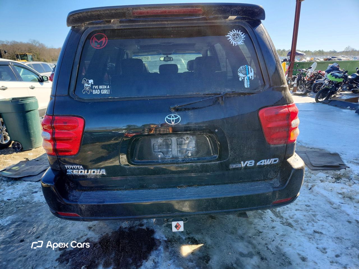 Toyota Sequoia 2004
