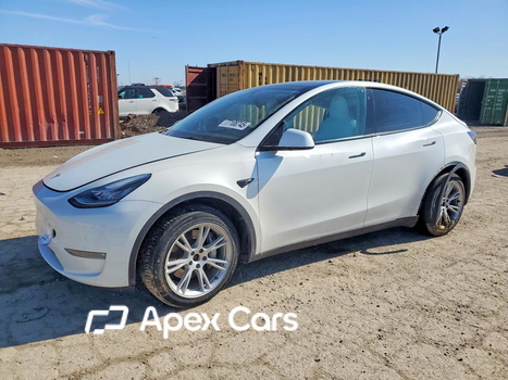 Tesla Model Y 2022 - Image 1 of 13