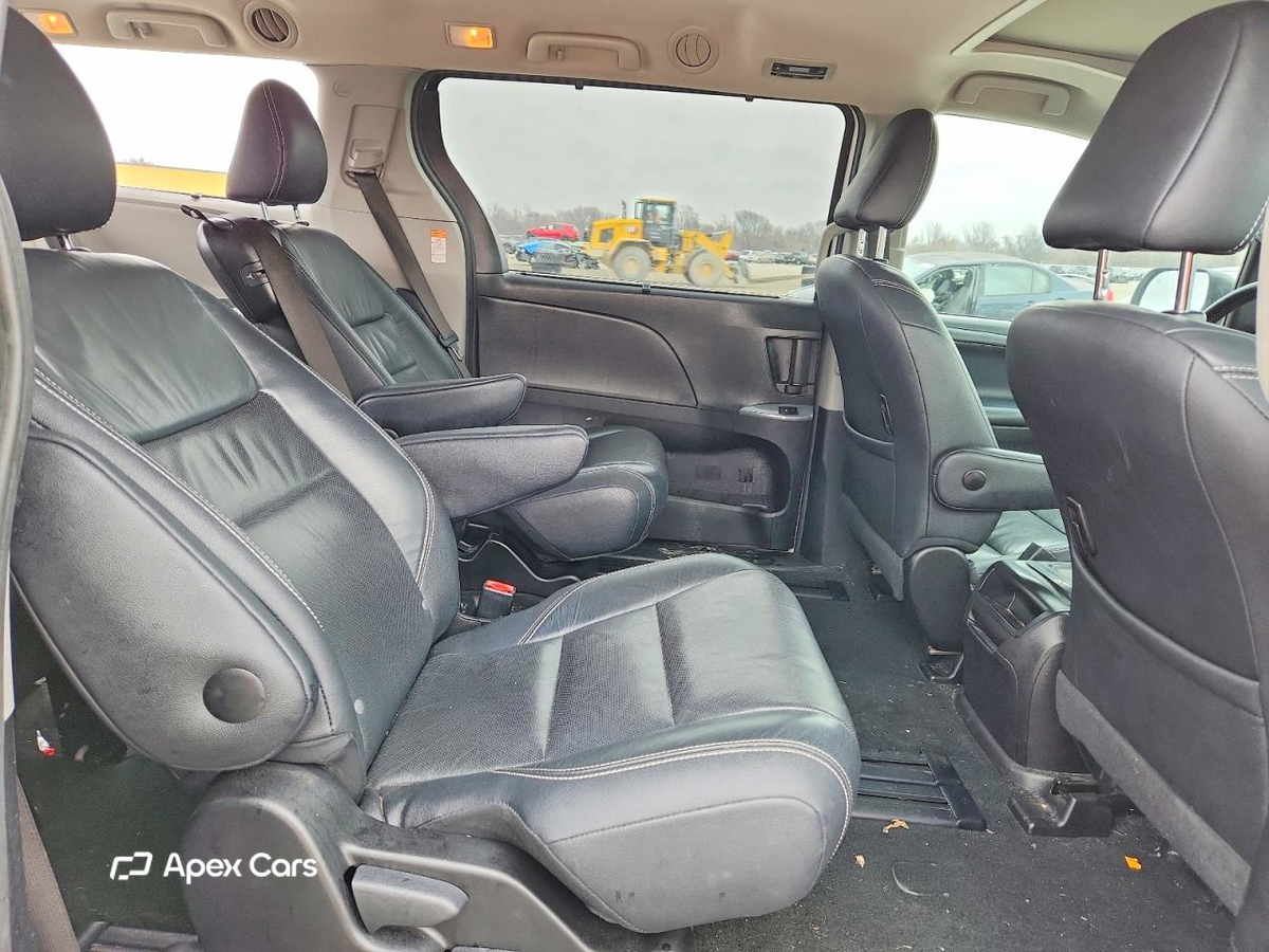 Toyota Sienna 2017