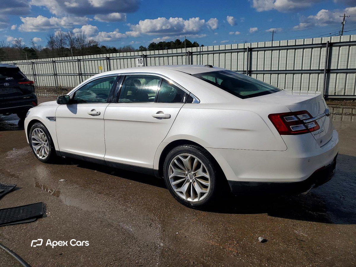 Ford Taurus 2015