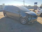 Toyota Sienna 2011