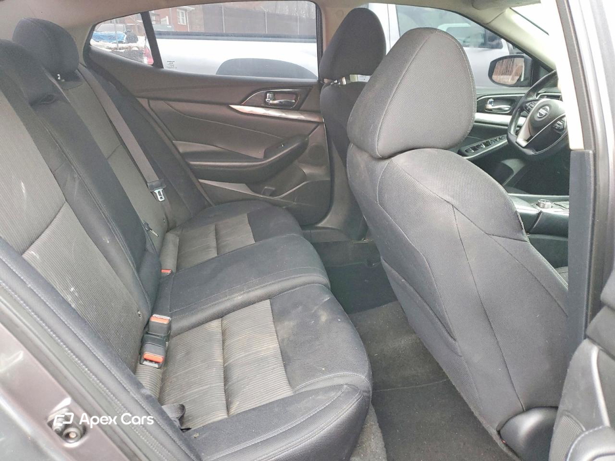 Nissan Maxima 2019