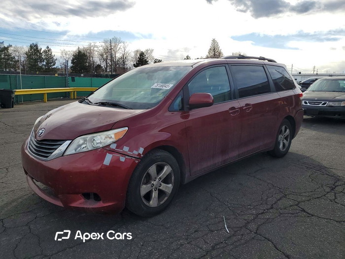 2013 Toyota Sienna - Image 1 of 5