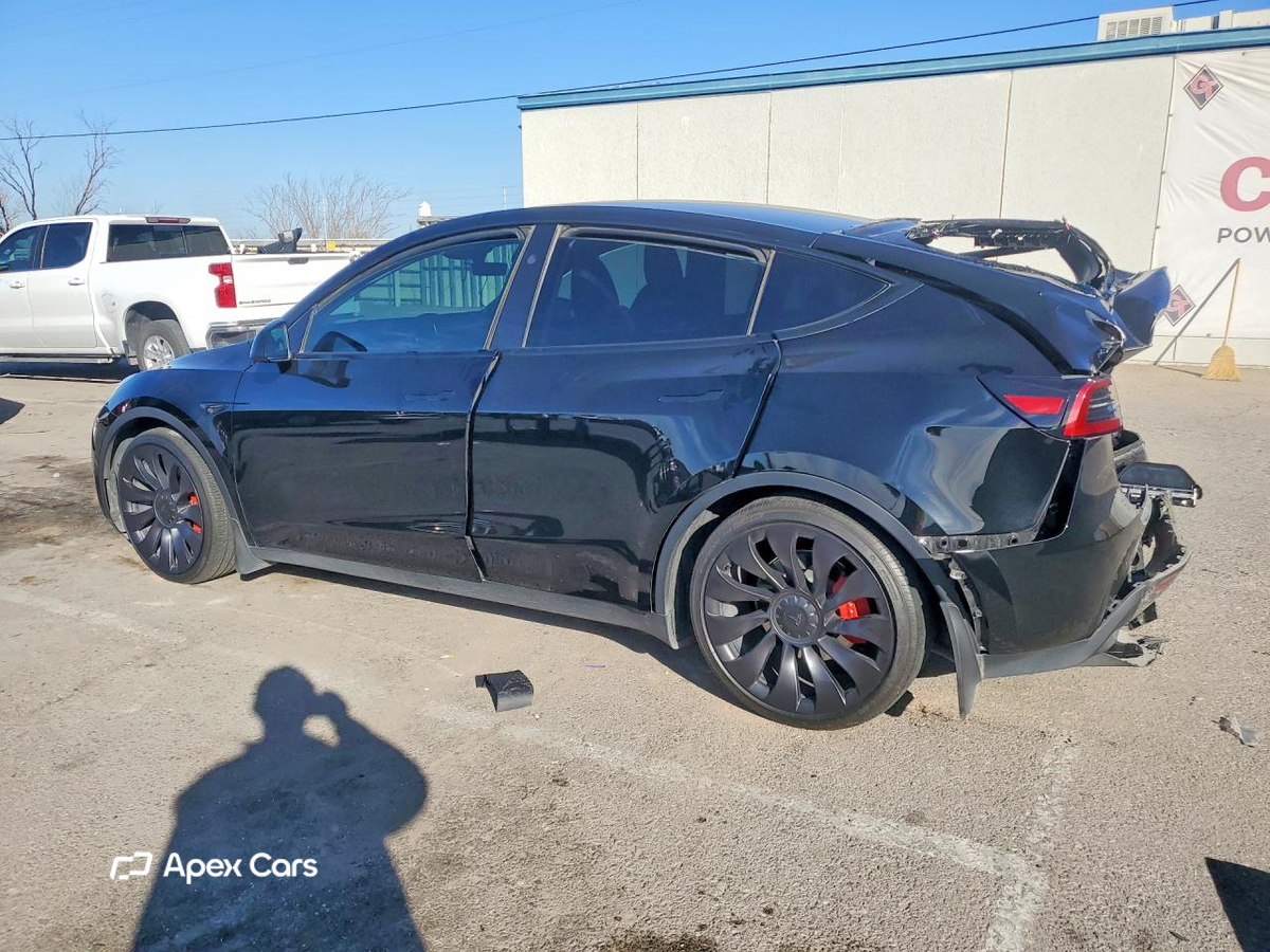 Tesla Model Y 2024