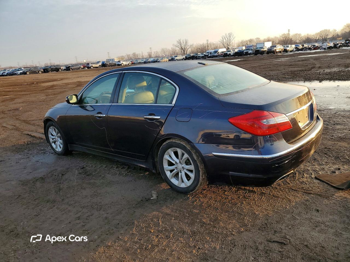 Hyundai Genesis 2012