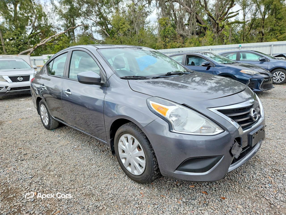 Nissan Versa 2017