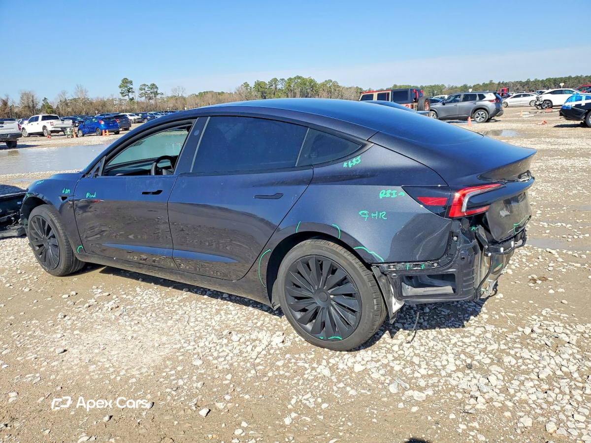 Tesla Model 3 2025