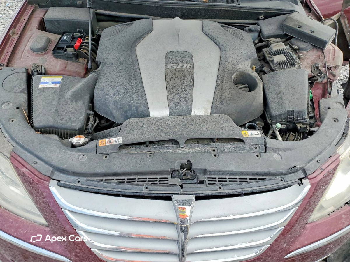 Hyundai Genesis 2012