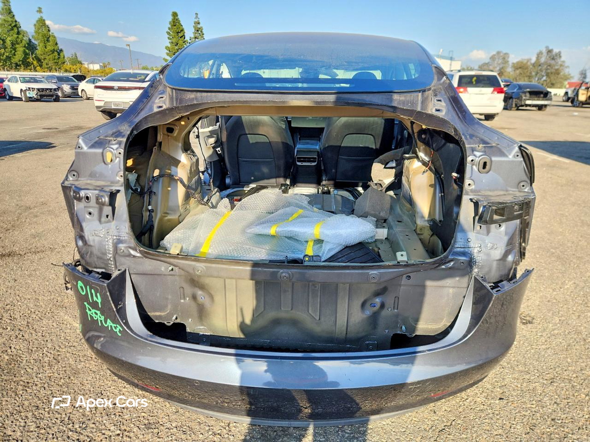 Tesla Model 3 2020
