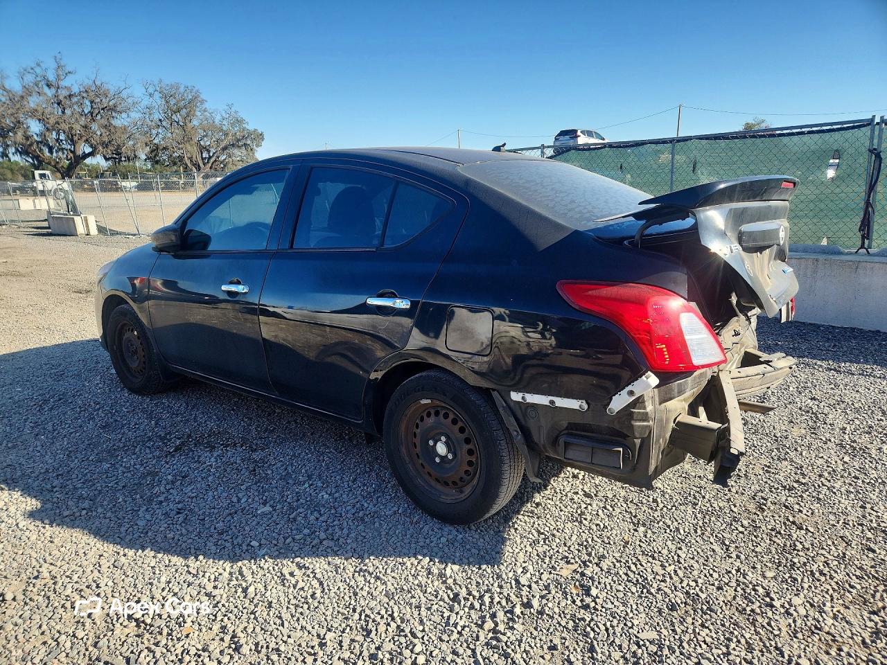 Nissan Versa 2016