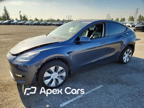 Tesla Model Y 2023 - Image 1 of 13