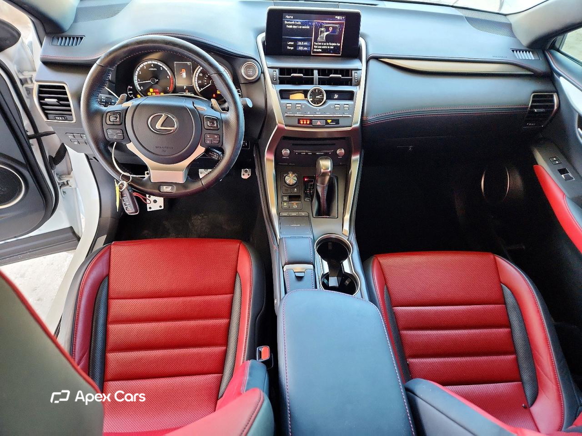 Lexus NX 2021