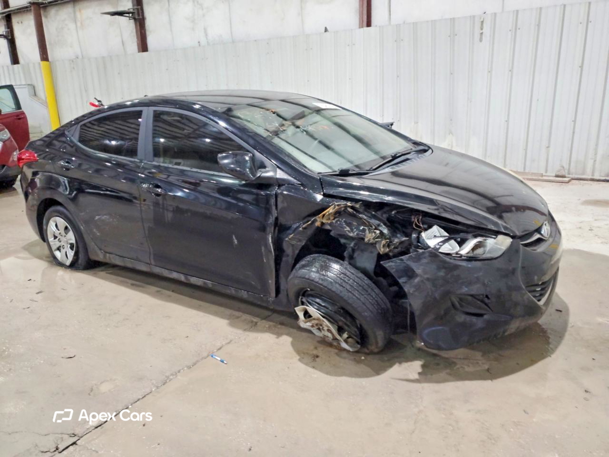 Hyundai Elantra 2012