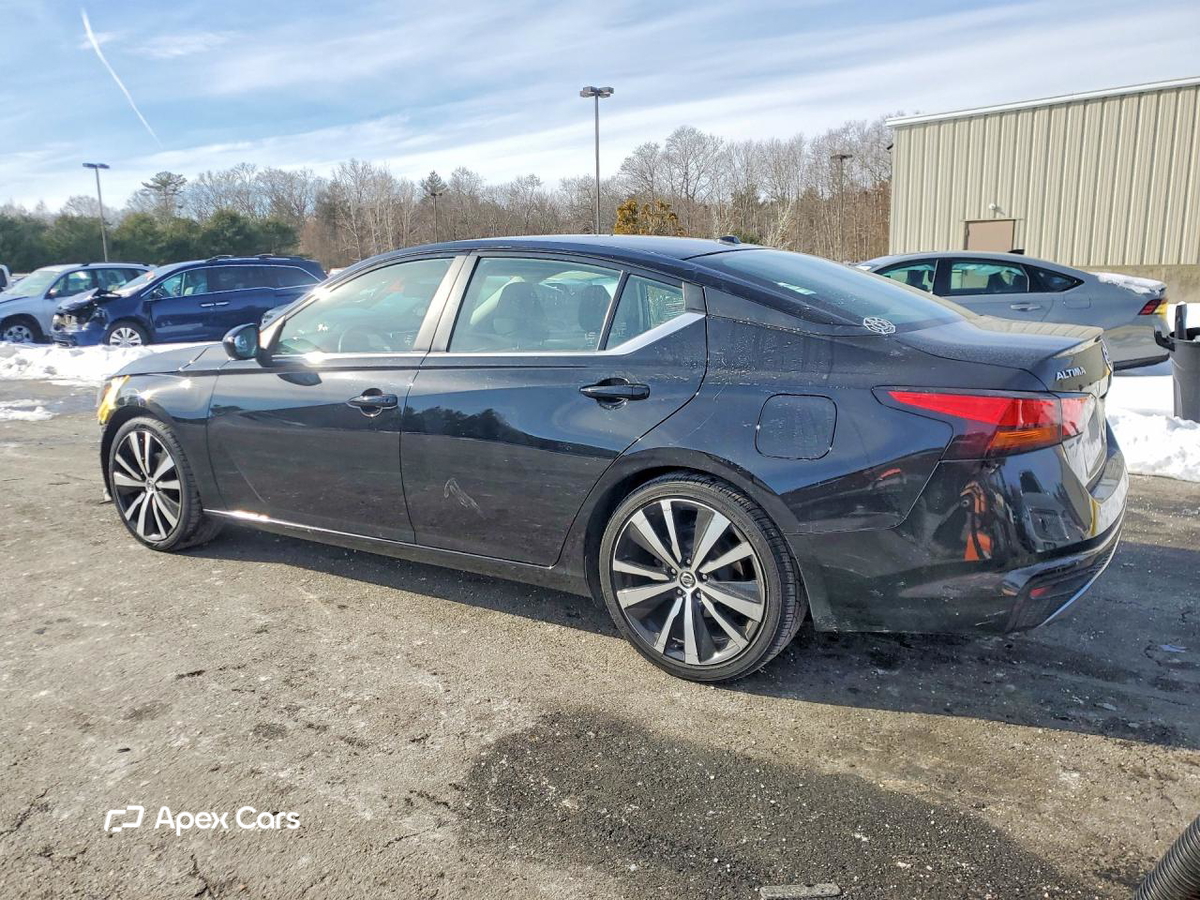 Nissan Altima 2020