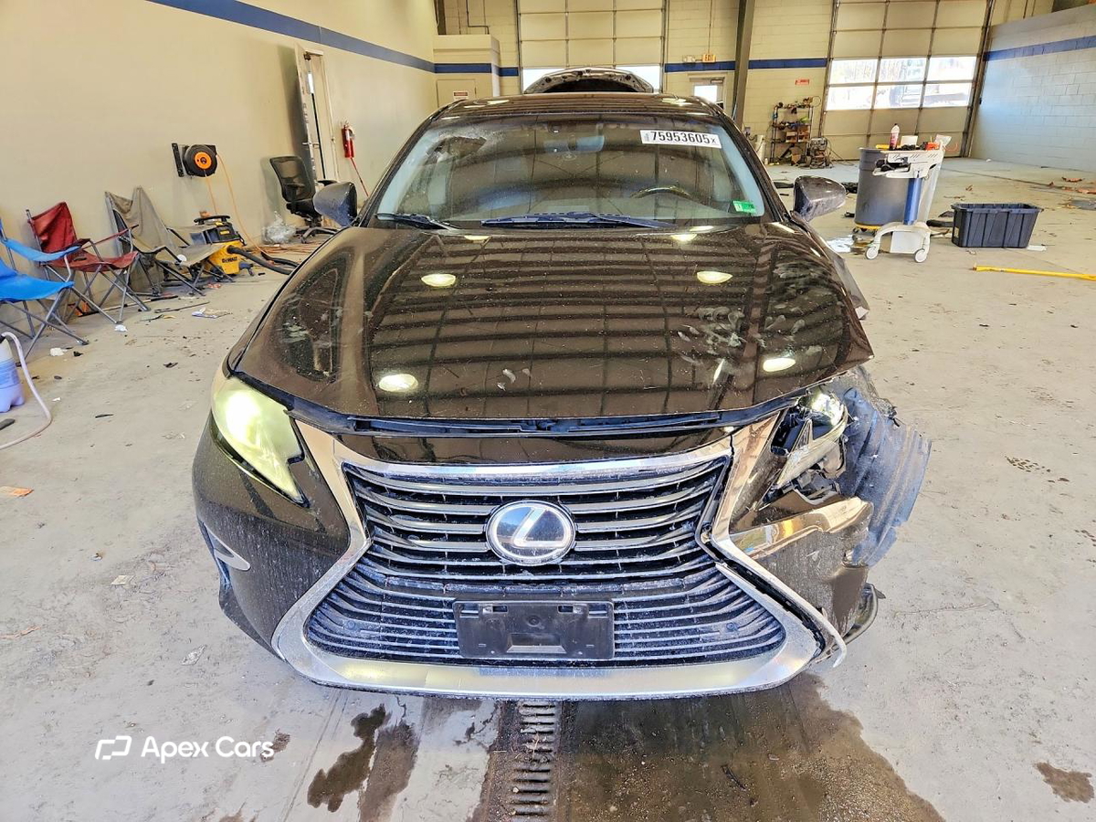 Lexus ES 2016