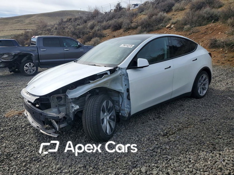 Tesla Model Y 2021 - Image 1 of 12