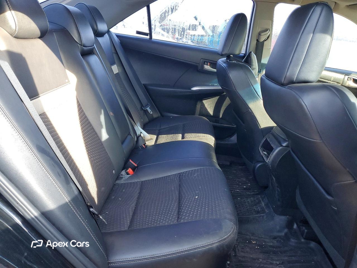 Toyota Camry 2012