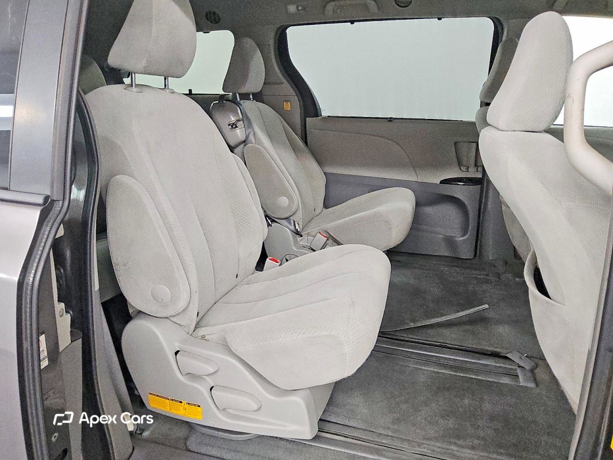 Toyota Sienna 2012