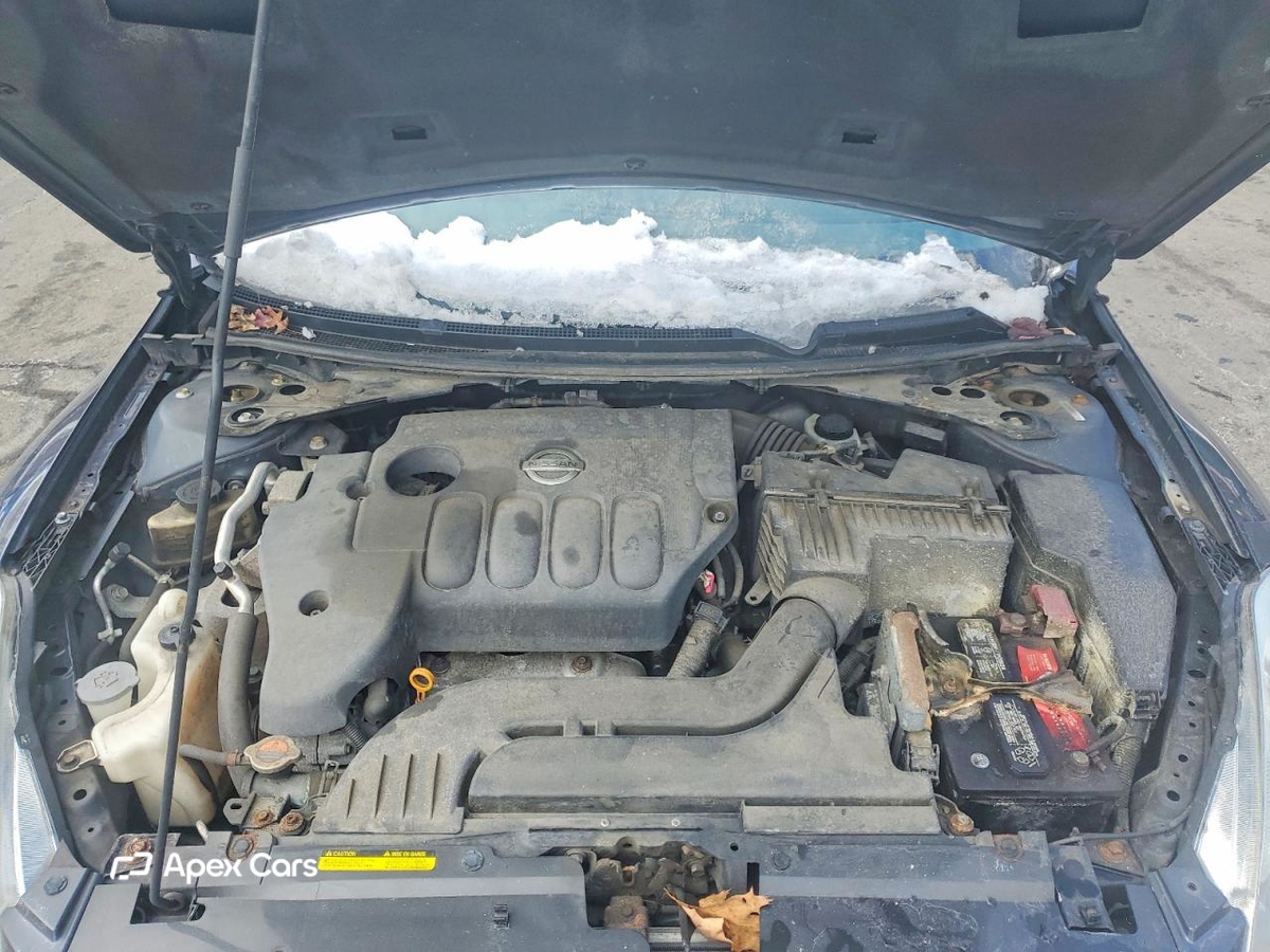 Nissan Altima 2010