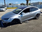 Tesla Model X 2025