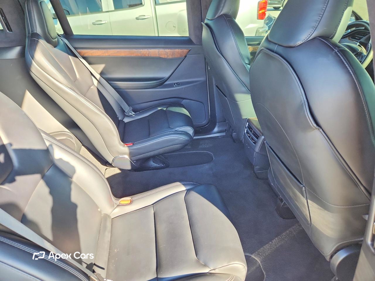 Tesla Model X 2020