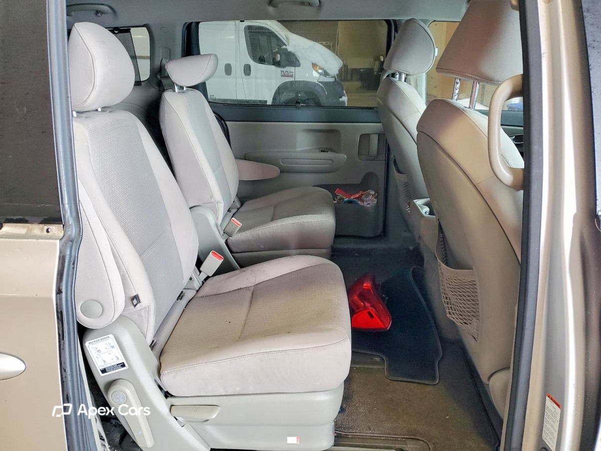 Kia Sedona 2016