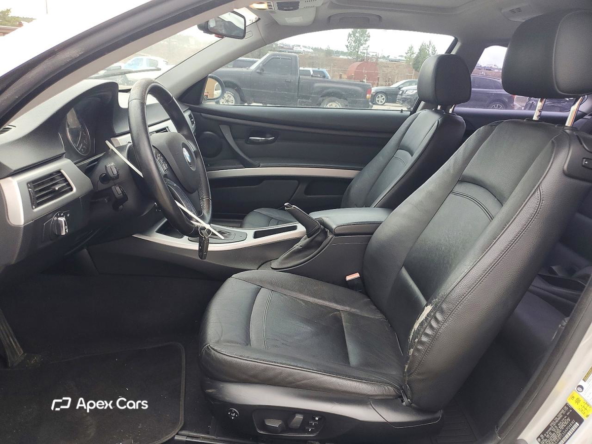 BMW Series 3 2010