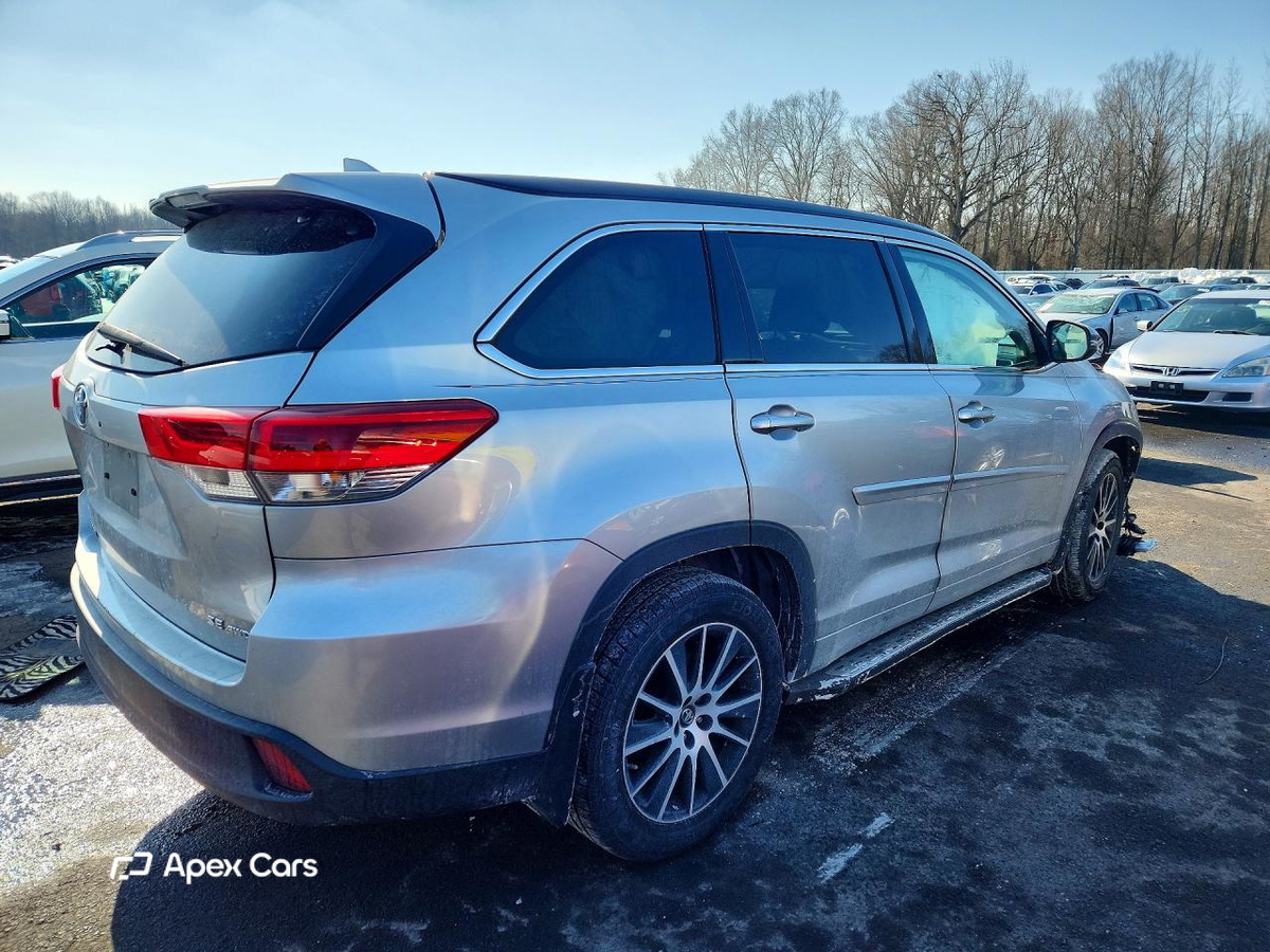 Toyota Highlander 2018