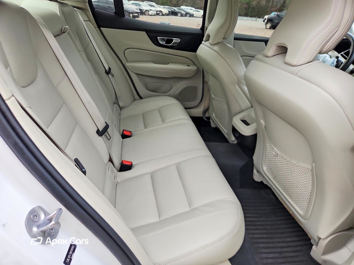 Volvo S60 2024