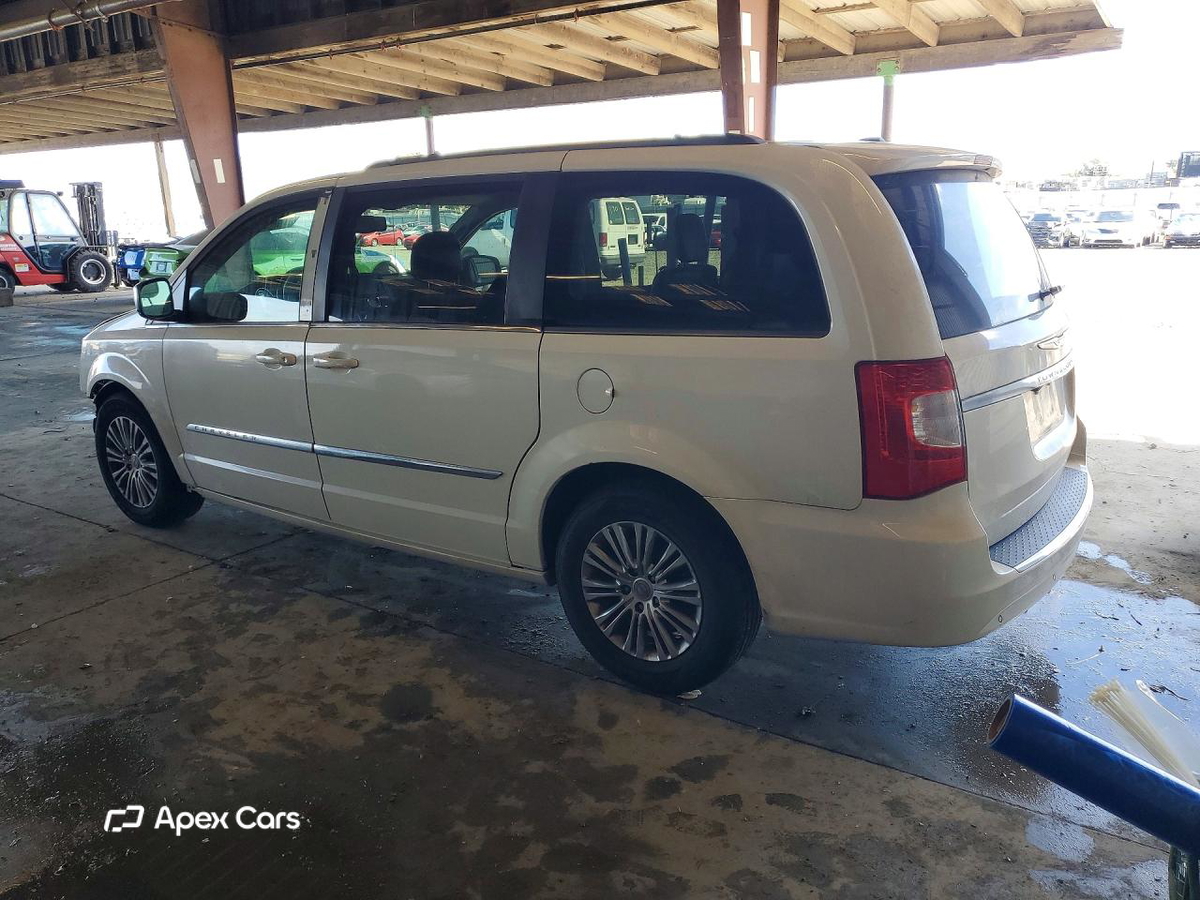 Chrysler Voyager 2013