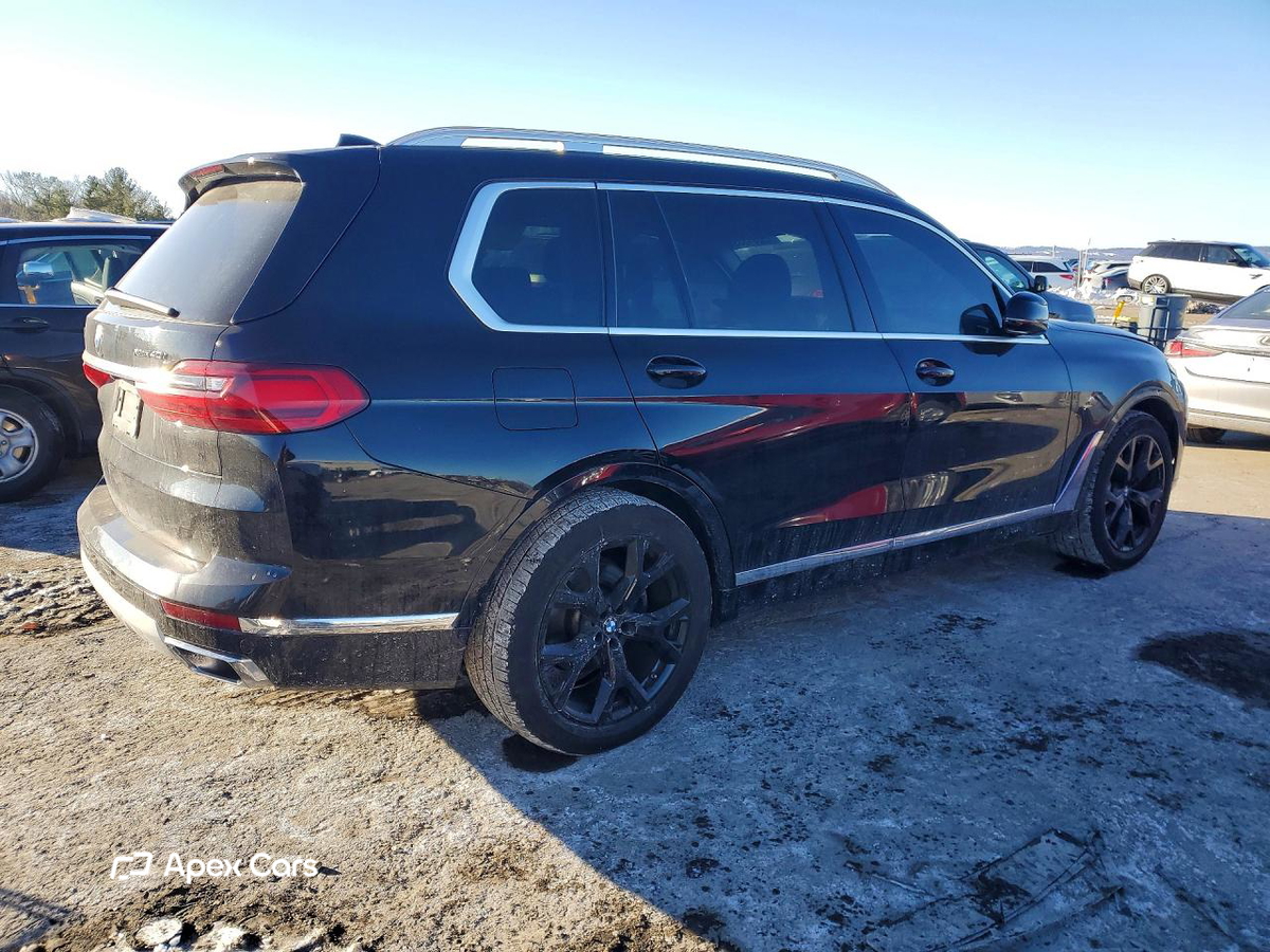 BMW X7 2022