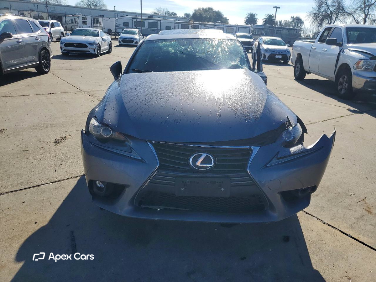 Lexus IS 2015