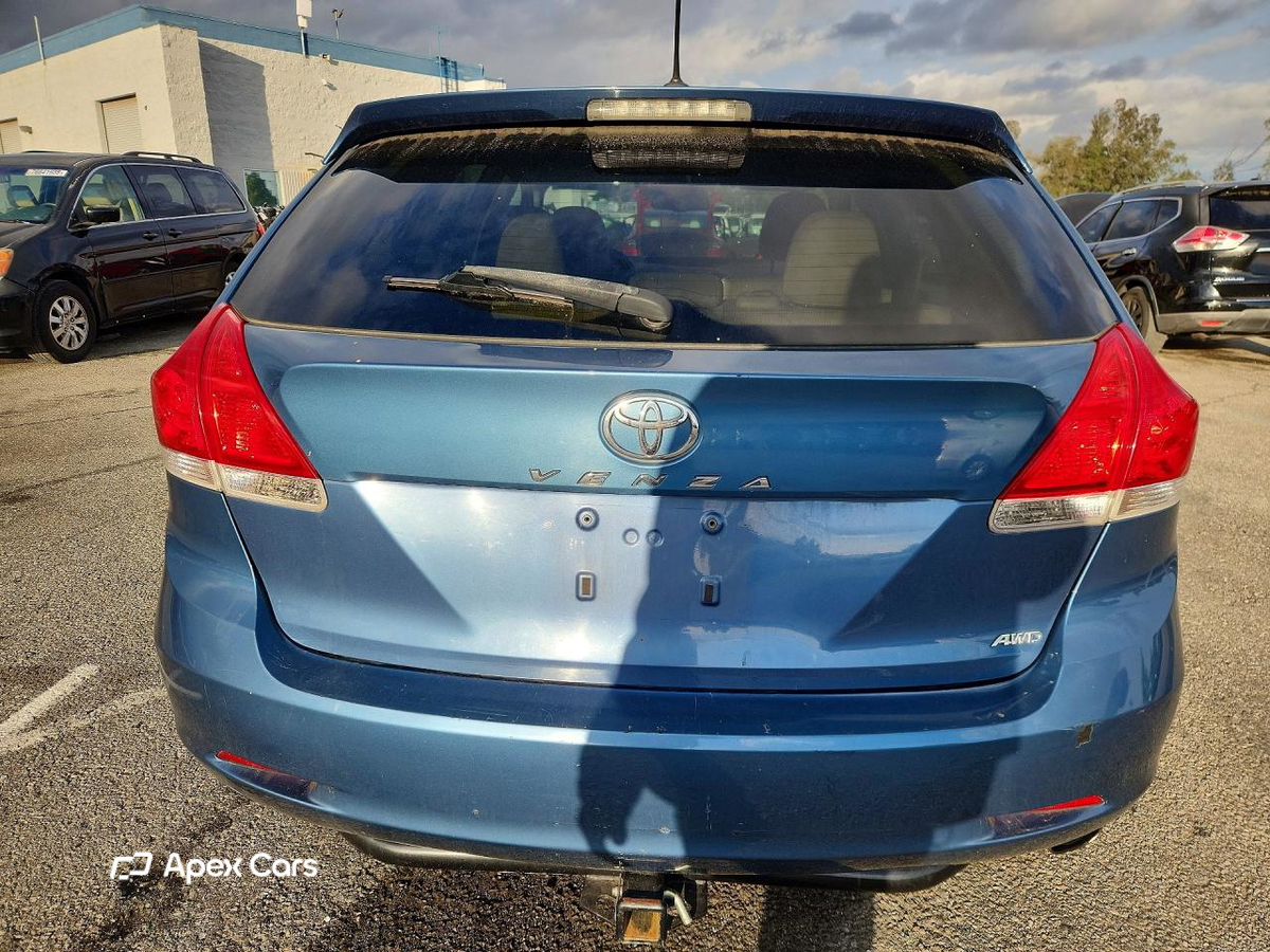 Toyota Venza 2011