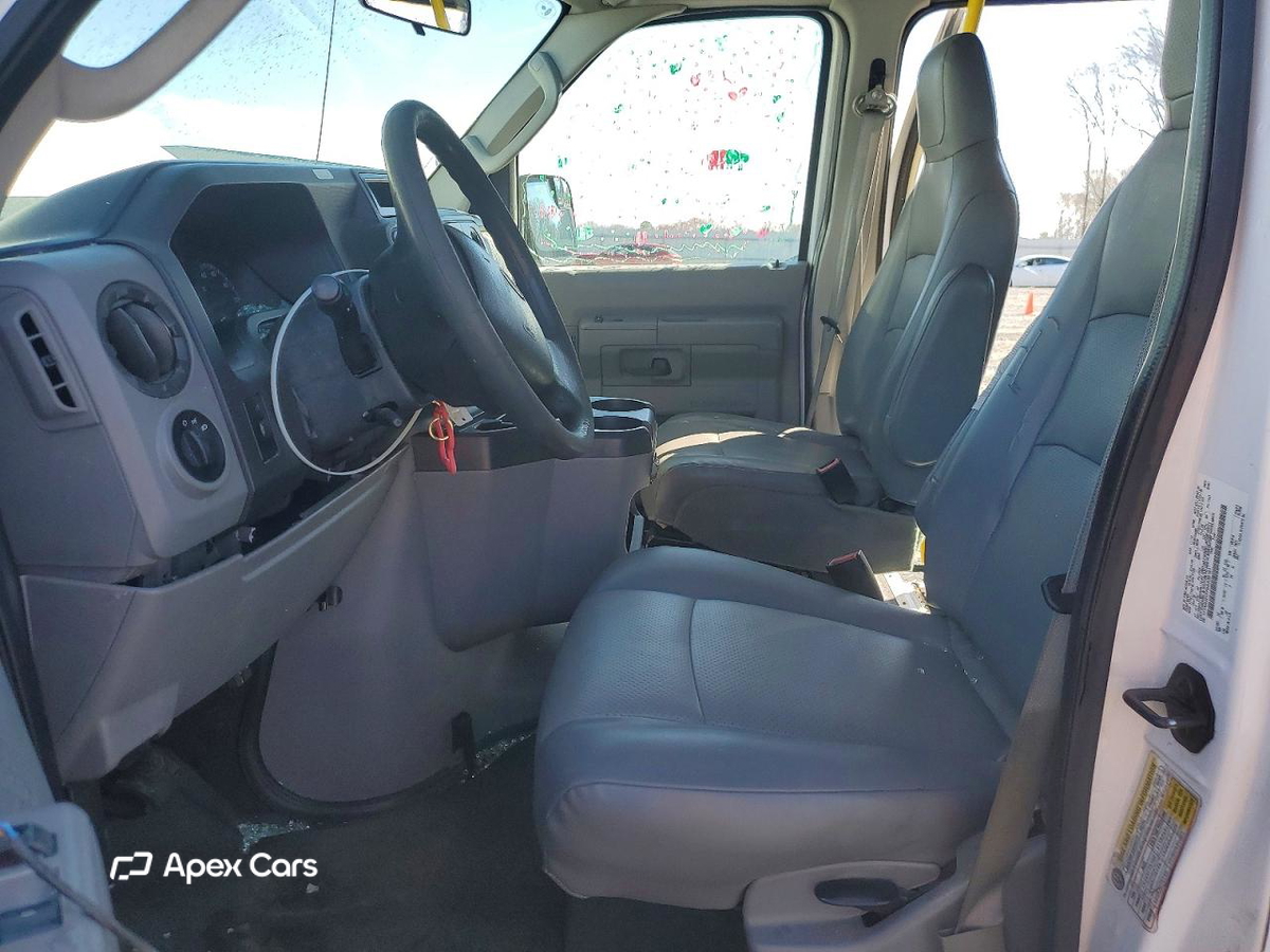 Ford Econoline 2013