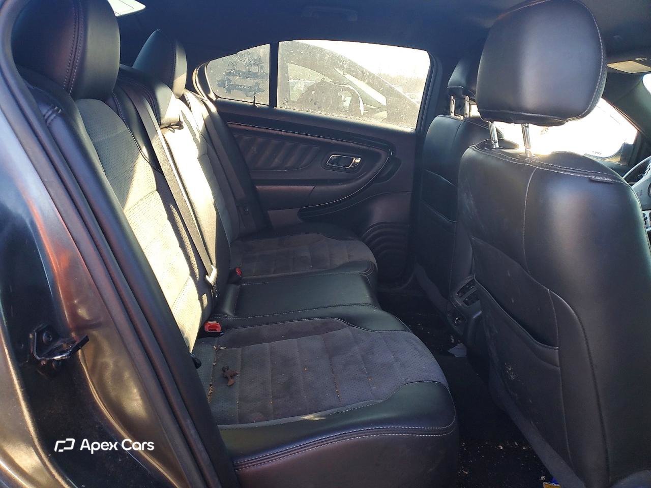 Ford Taurus 2016