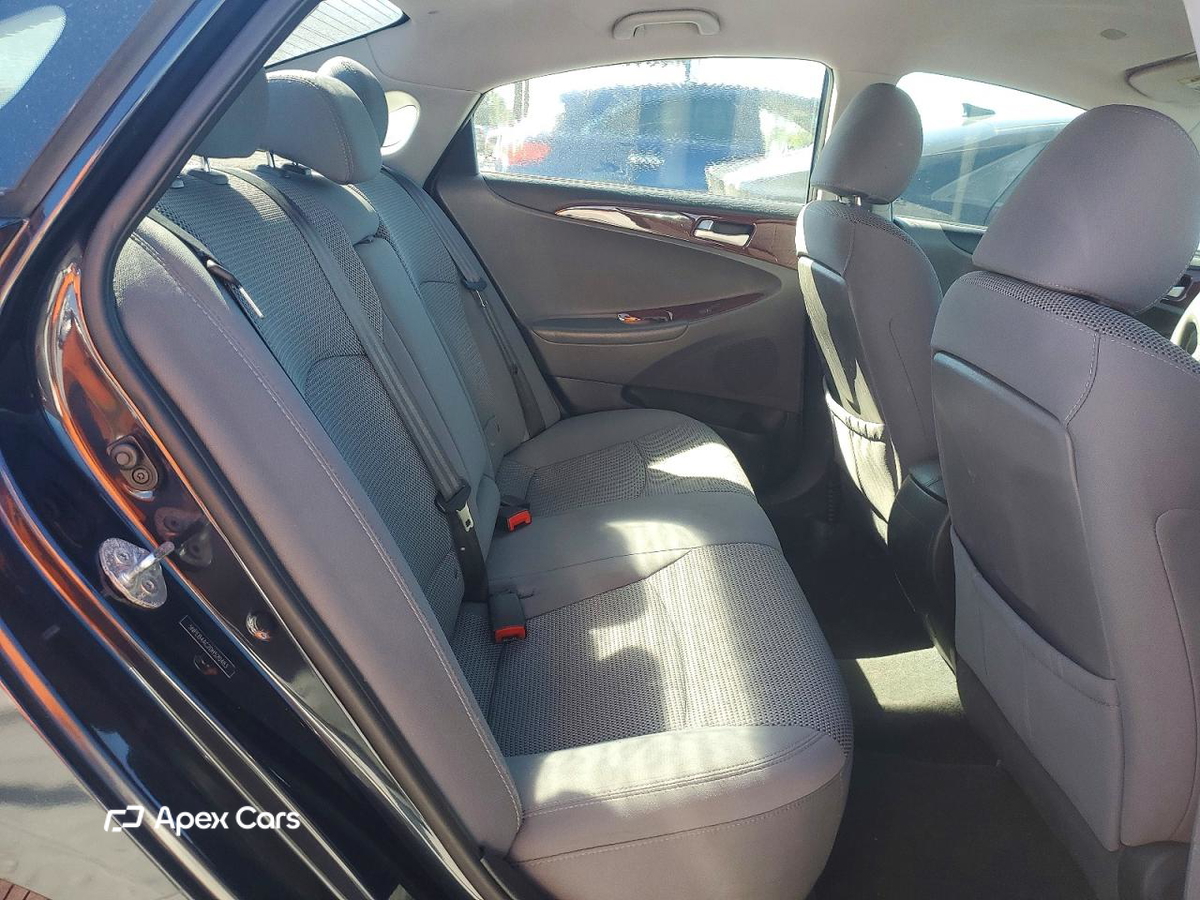Hyundai Sonata 2013