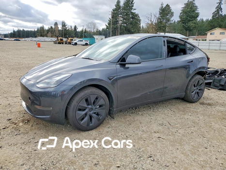 Tesla Model Y 2025 - Image 1 of 13