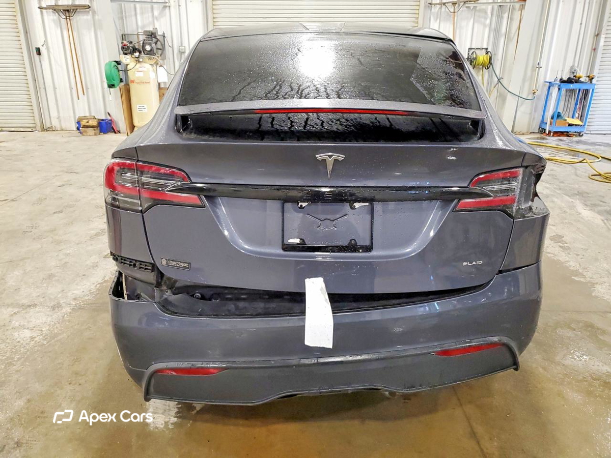 Tesla Model X 2022
