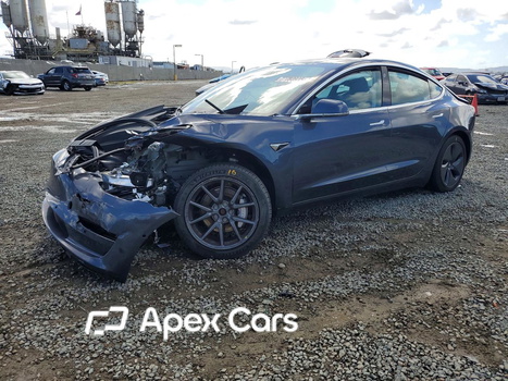 Tesla Model 3 2020 - Image 1 of 14